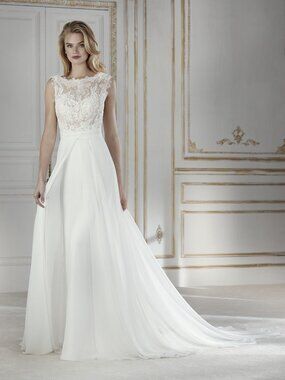 La Sposa by Pronovias Wedding Dress Paloma